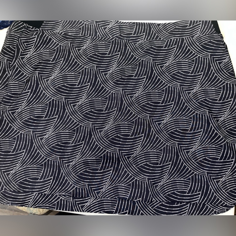 NWOT Black and White Printed Skort XXL